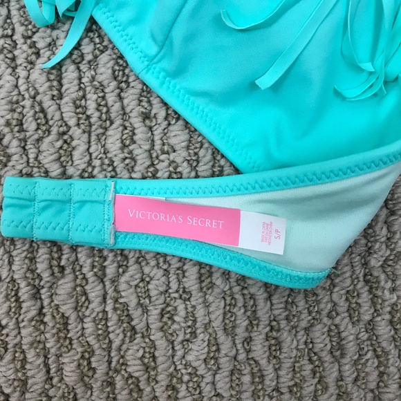 Victoria's Secret Fringe Halter Bikini Top - Size Small - Picture 5 of 6